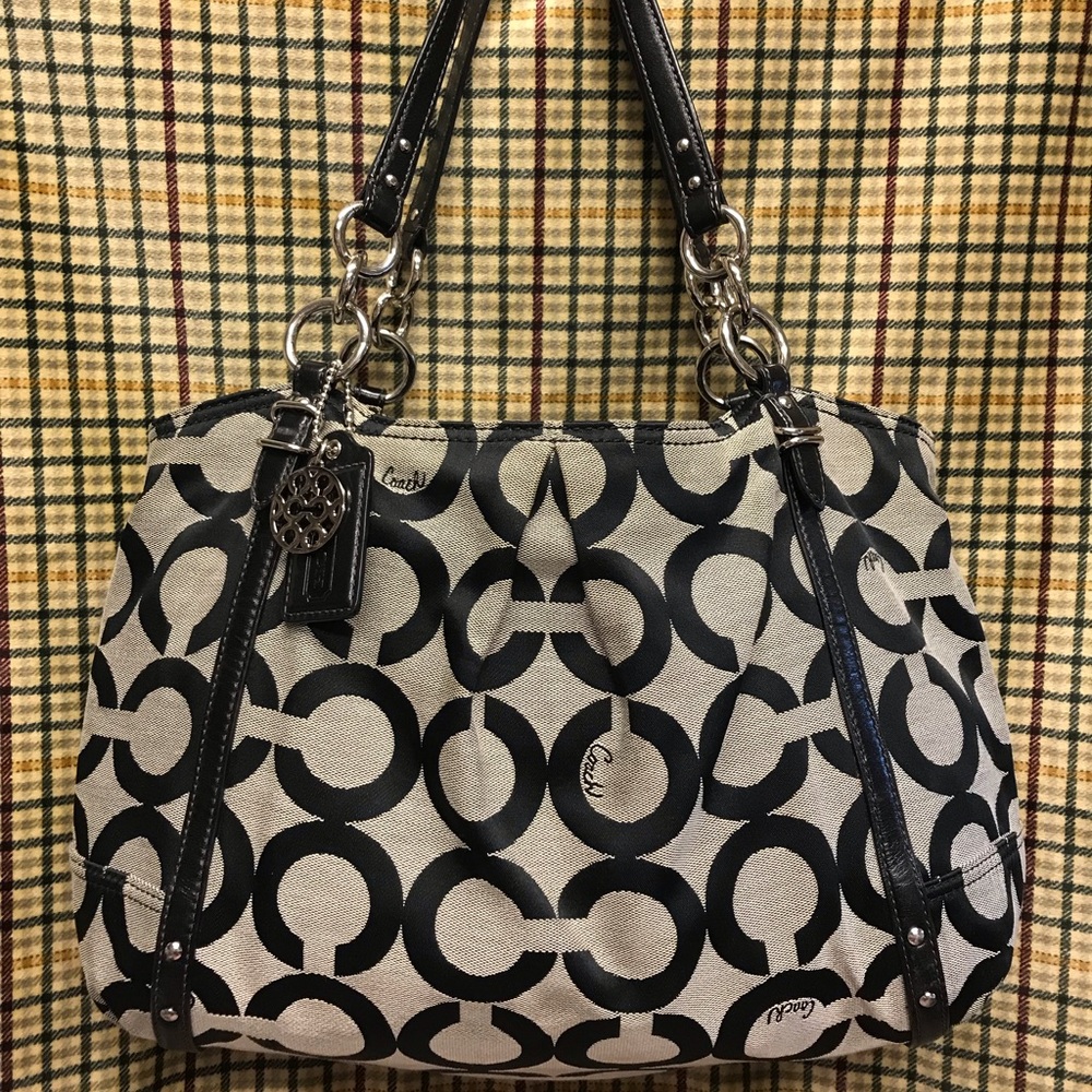 AUTHENTIC COACH ALEXANDRA OP ART SIGNATURE TOTE